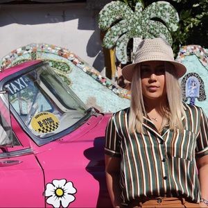 Meet your Posher, Naizoj